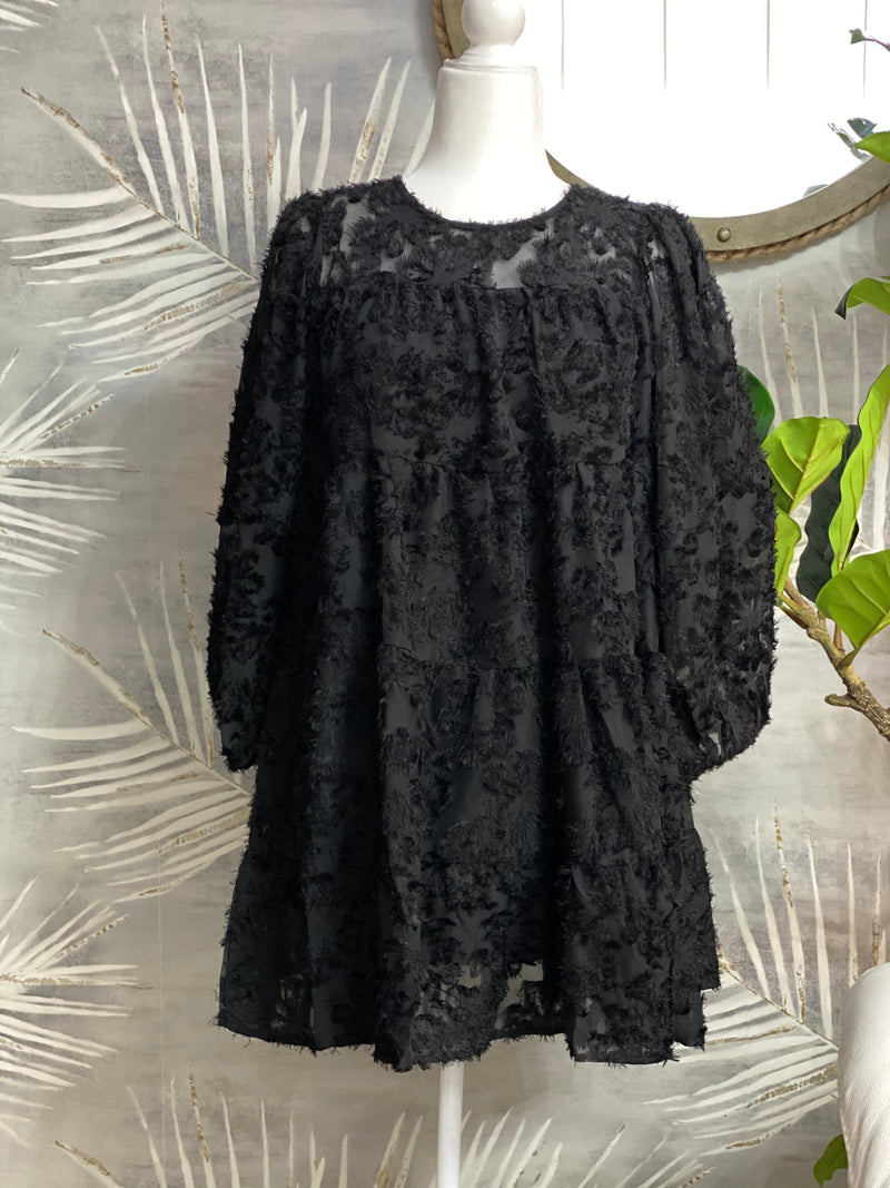 Vestido Negro con Textura